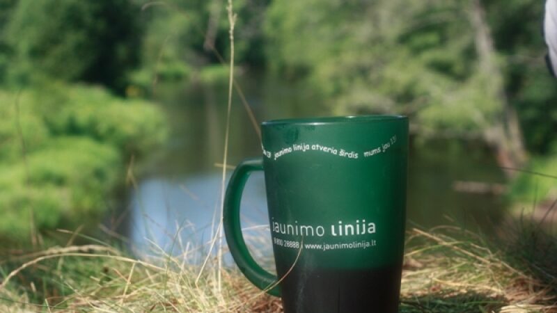 Skambutis „Jaunimo linijos“ savanoriams (Interviu, foto)