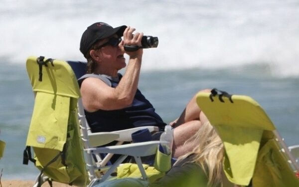 Vaje, ir Chuckas Norrisas sensta!