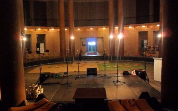 „Kolonų salė“  – naujas kultūros židinys ant Tauro kalno