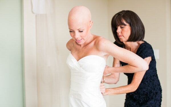 Įkvepianti istorija: vėžiu serganti nuotaka ir jūreivis (foto)