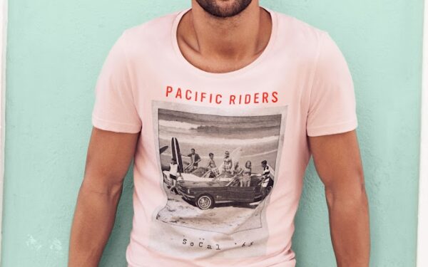 Marškinėliai ir šortai: madinga šio sezono vyrų išvaizda! (Foto)