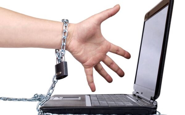 Jūsų Twitter žinutė populiari? Kinijoje už tai gali grėsti kalėjimas