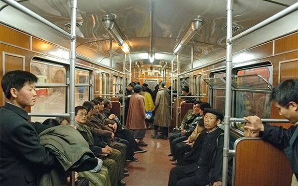 Tokios skirtingos: nuotraukos, lyginančios Pietų ir Šiaurės Korėjas (foto)