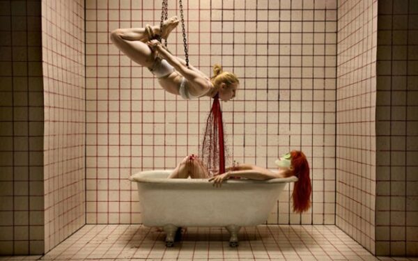 Truputį šiurpuliukų – siaubo fotografija (foto)