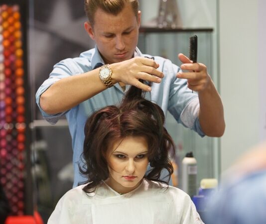 Žvaigždžių plaukų stilistas Styvenas: „Šį sezoną vyrauja blondinių mada“