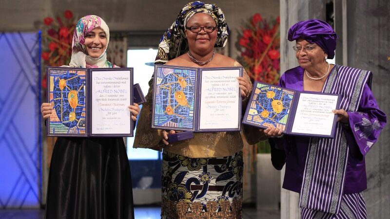 Osle Nobelio taikos premija įteikta trims moterims (Foto)