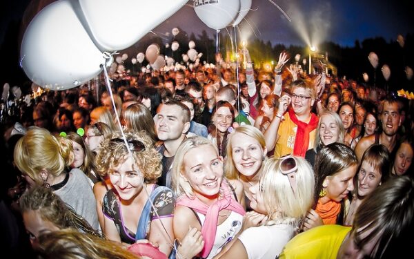 „Positivus 2013“: likus trims mėnesiams iki atlikėjų paskelbimo jau graibstomi pirmieji bilietai