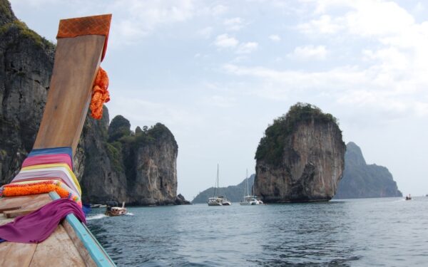 Nelaimė tailandiečiui – ne priežastis liautis šypsotis  (Foto)