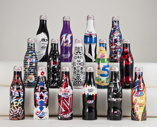 Pasaulinio garso dizaineriai rengia ir „Coca-cola“ buteliukus