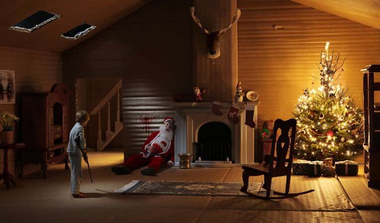 Nušautas Kalėdų senelis ir kitos nejaukios realistinės miniatiūros (foto)