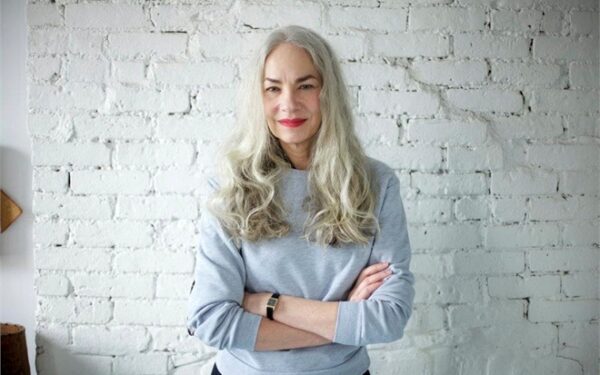 Stulbinanti 60-metė tapo apatinių drabužių kolekcijos veidu (foto)