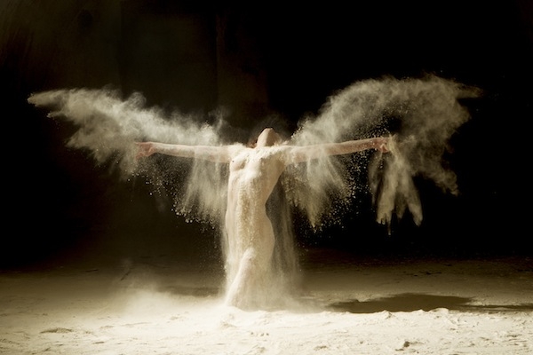 Prancūzų balerinos šoka nuogos (foto)