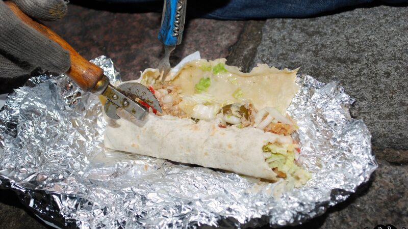 Normalūs bachūrai operuoja kebabą (foto)