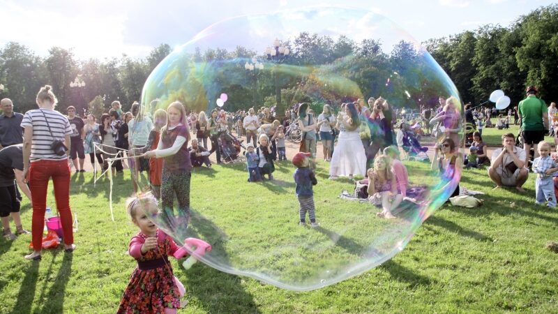 Sostinės Lukiškių aikštėje 4 sezoną pradėjo „Burbuliatorius“ (Foto)