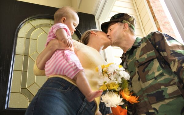 Kareivių žmonos kariauja savo mūšius