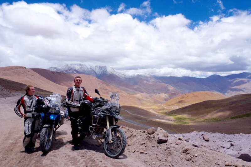 Aplink pasaulį motociklais keliaujanti pora: Pietų Amerika – tikras motociklininkų rojus
