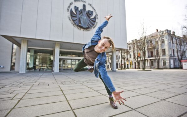 Šiuolaikiniai vyrai – Darius ir Girėnas ar „Dolce & Gabbana“? (interviu su šokėju M. Pinigiu)