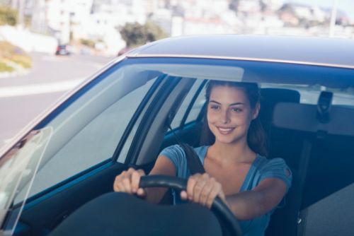 10 faktų apie vairuojančias moteris