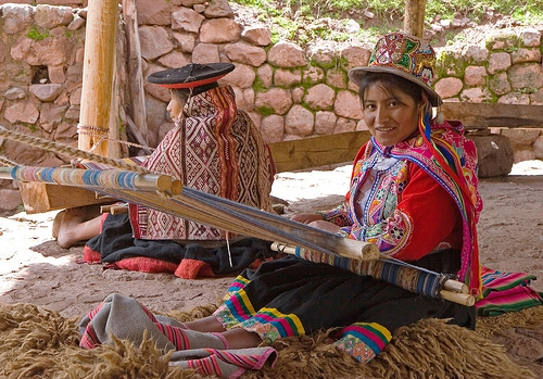 Peru gyventojų drabužiai – pavyzdinis rankų darbas (Foto)