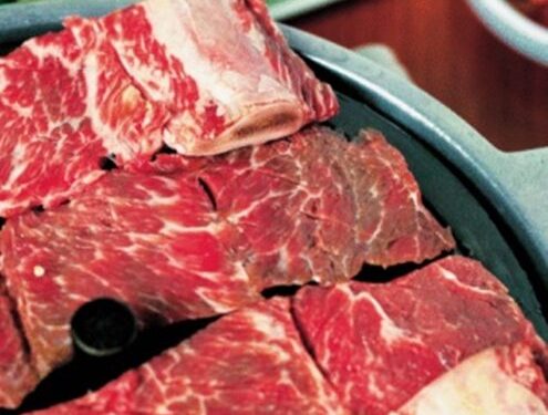 Jautiena su obuoliais