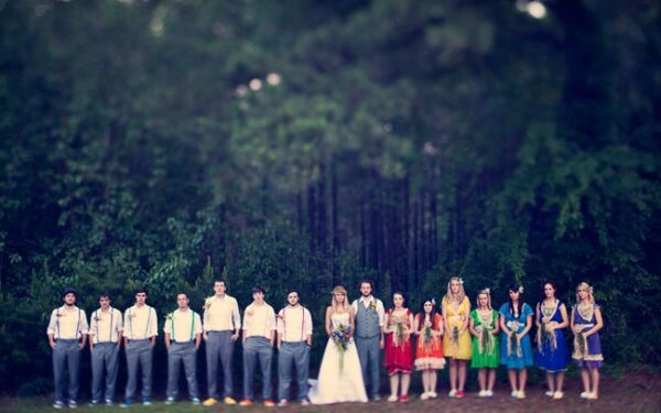 Vaivorykštinės vestuvės su trupinėliu bohemos (Foto)