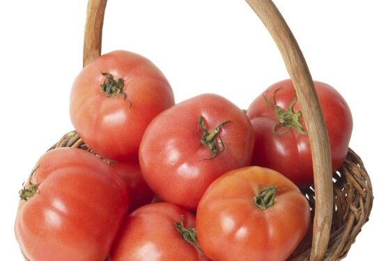 Bulviniai kukuliai su pomidorais