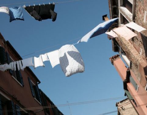 Kinijoje sukurtas savaime išsivalantis audinys