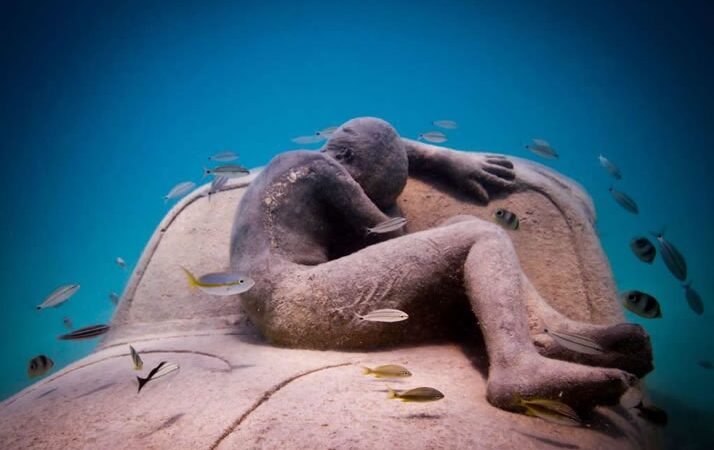 Povandeninis skulptūrų muziejus gelbsti koralų rifus (Foto)