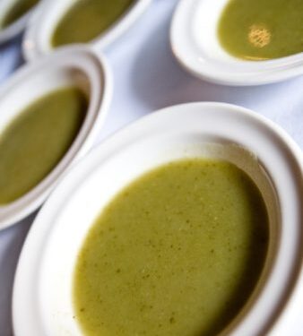 Tiršta žiedinių kopūstų sriuba