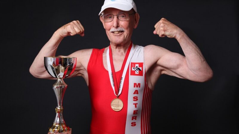 91 metų kultūrizmo čempionui senatvė nebaisi