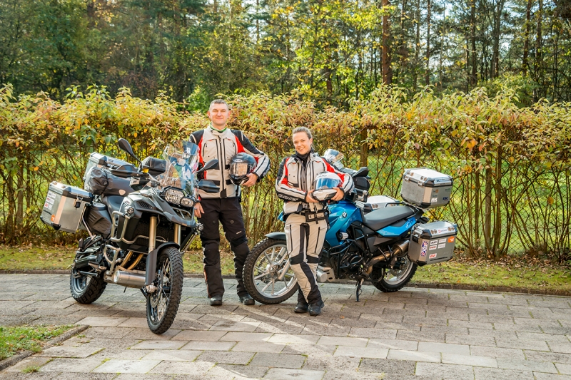 Lietuvių pora leidžiasi į rekordinę kelionę – sieks apkeliauti pasaulį motociklais