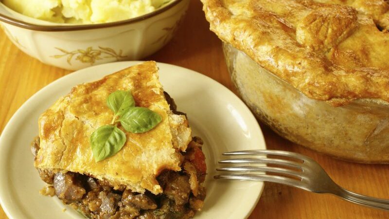 Grybų ir šoninės pyragas