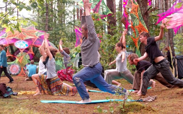 Spalvingas, pašėlęs ir skatinantis tobulėti festivalis „Yaga“