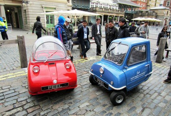 Mažiausių pasaulyje serijinių automobilių renesansas: „Peel P50” sugrįžta! (Foto)