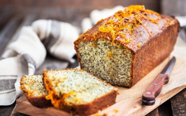 Kalėdinis aguonų keksas: senos tradicijos ir šiuolaikiškas skonis