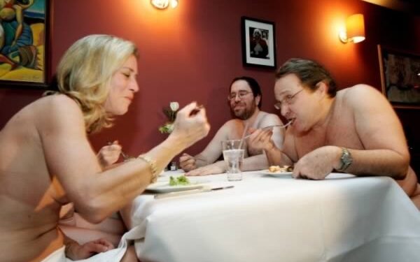 Keistas pasaulis: 4 maitinimo vietos, kuriose jūsų laukia tikrai įsimintina vakarienė (foto)