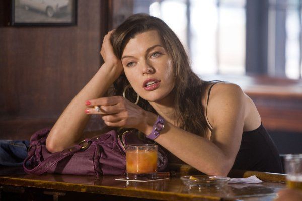 Milla Jovovich džiaugiasi darbu su Robertu De Niro