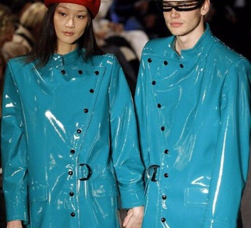 Paryžiaus mados savaitėje Pierre Cardin kolekcija priminė Lady Gaga