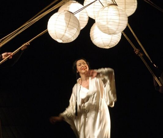 Opera „Madam Baterflai”, grįžta iš Londono į Vilnių