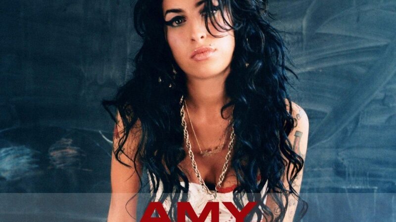 Amy Winehouse – elegantiškosios Fredo Perry kolekcijos veidas (Foto)