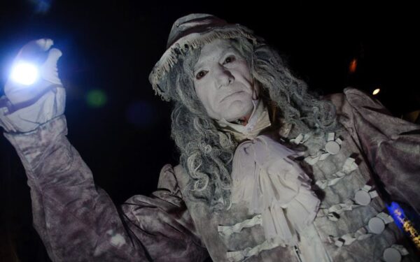 „Exit“ Helovino maskarade – dvi šokių muzikos žvaigždės