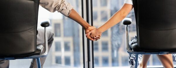 7 netikėti faktai apie romanus su kolegomis