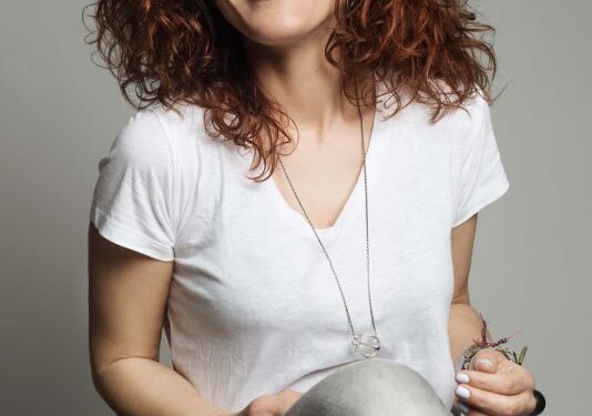 Septyni stilistės Agnės Gilytės patarimai kaip taupiai atnaujinti garderobą