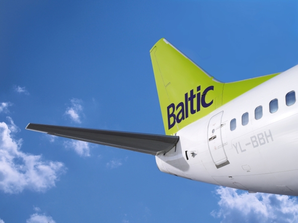 „airBaltic“ koreguoja vasaros skrydžių tvarkaraštį
