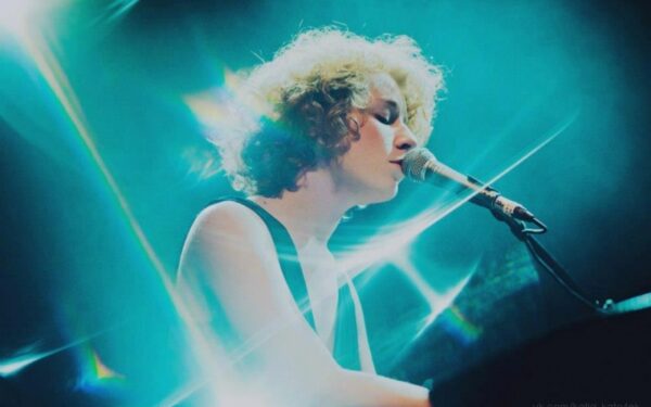 Alina Orlova: „Po koncerto – kartais norisi slėptis, kartais švęsti“ (interviu)