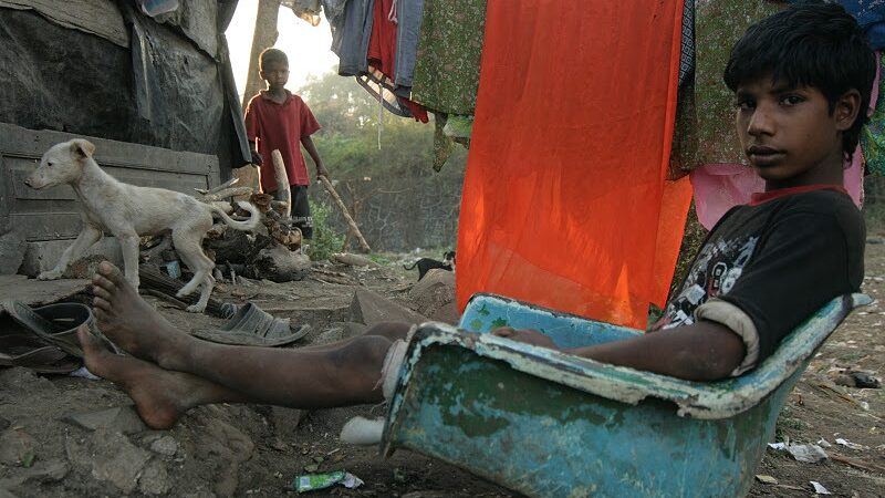 Kaip gyvena Indijos lūšnynų žmonės?