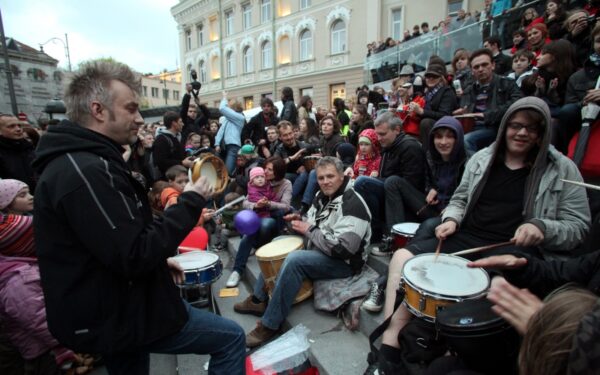 Šeštadienį Vilniaus gatves užtvindė gyva muzika (Foto)