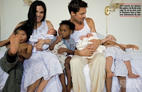 Angelina Jolie laukiasi septinto kūdikio