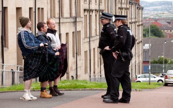 „Kine po žvaigždėmis“ – komiškų dramų savaitė