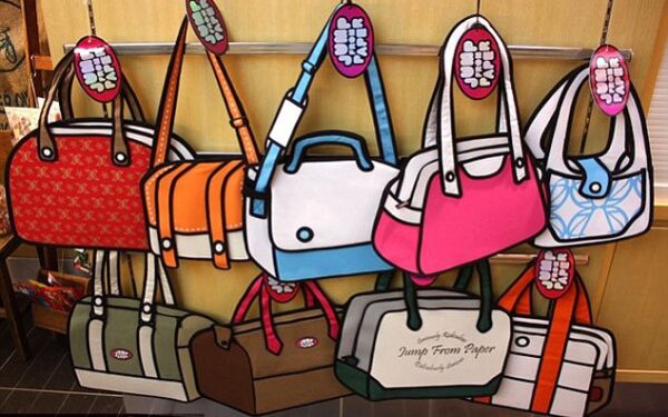 Naujas mados klyksmas – anime komiksų įkvėptos rankinės (foto)